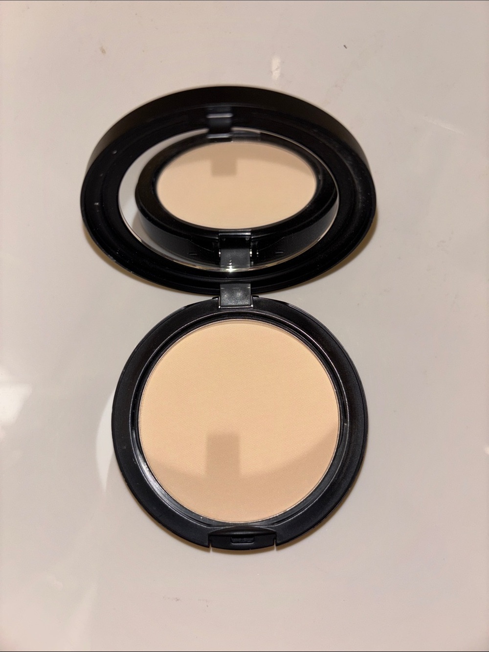 MAC Studio Fix Powder Foundation NC5